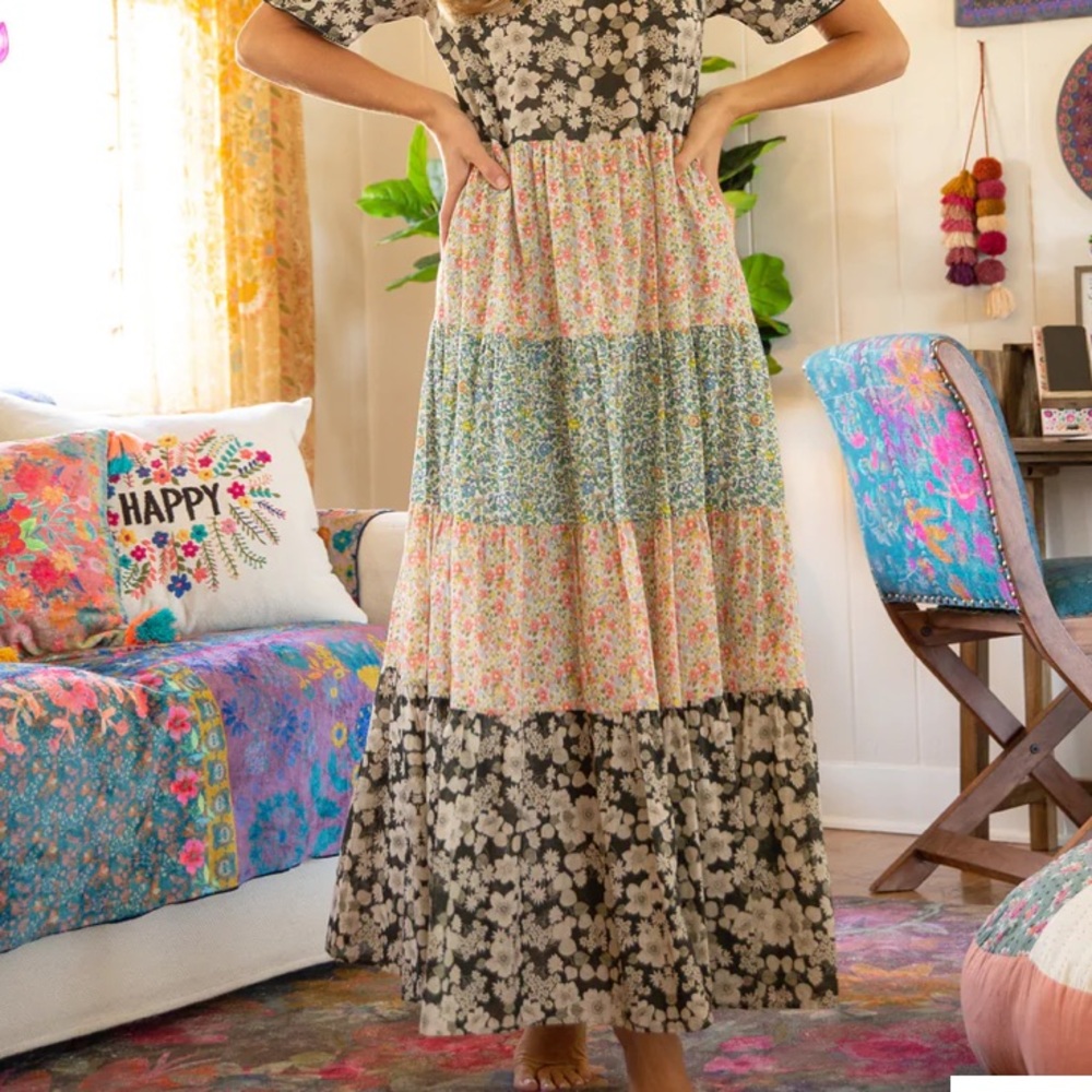 NEW bohemian floral tiered maxi dress w/lace trim - Picture 5 of 11